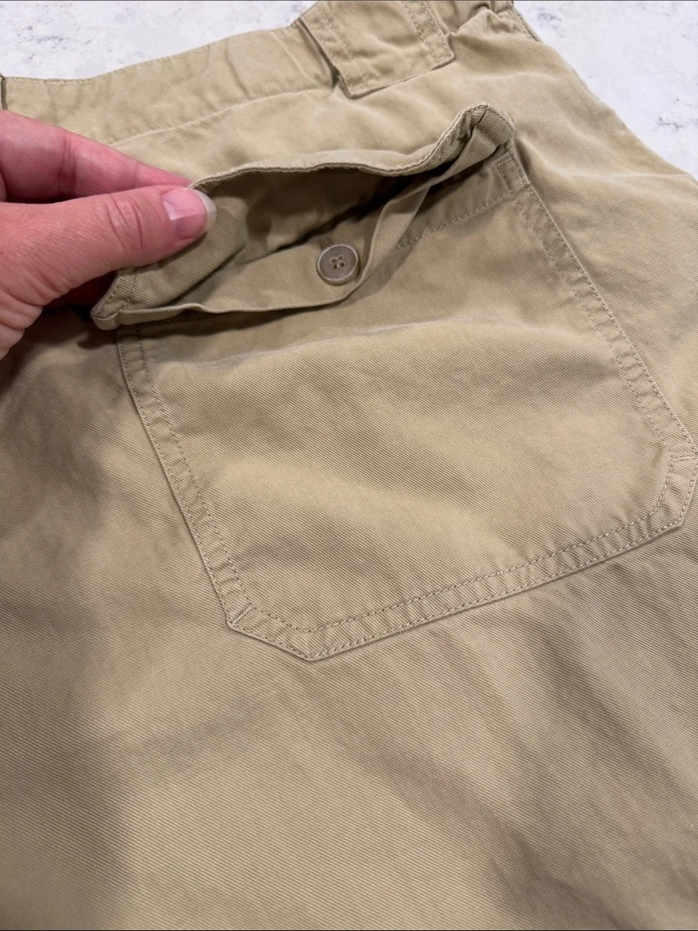 Tommy Bahama Relax Mens 38 Classic Khaki Soft Shorts Multi Pockets Elastic Waist